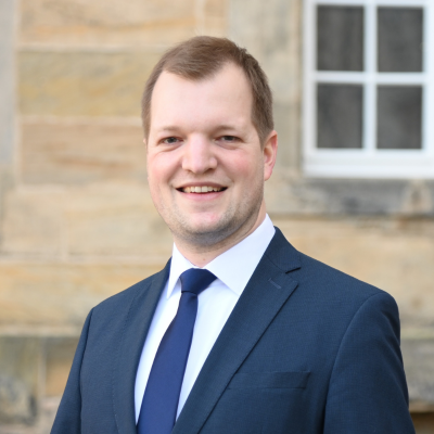 Dr. Florian Skupin
